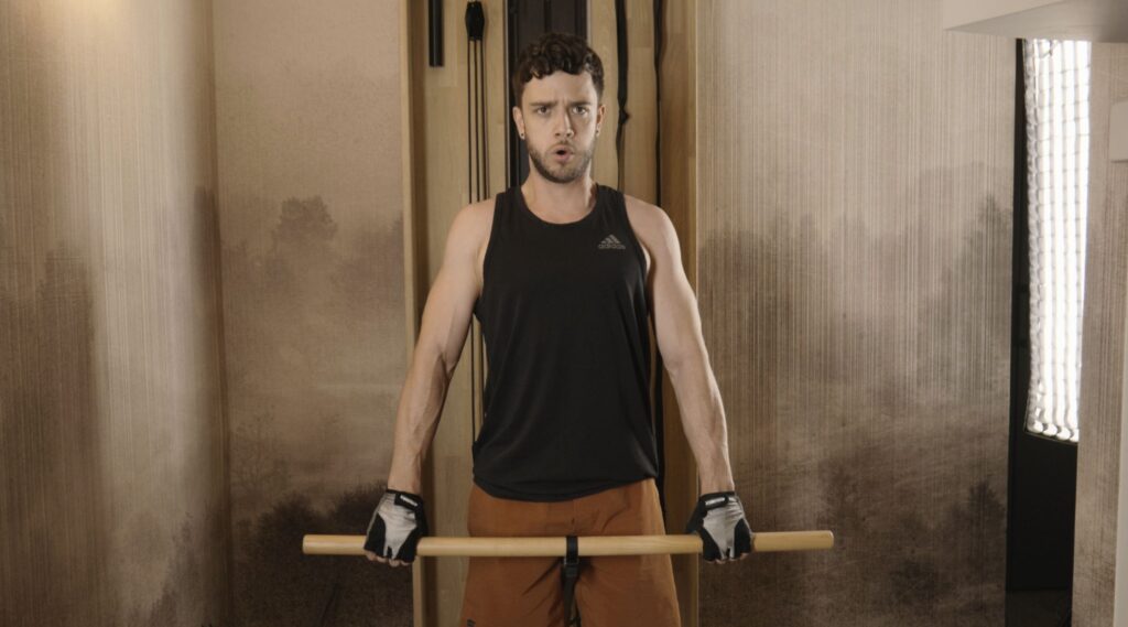 Between diapers and the stage - I stay in shape thanks to EISENHORN 7 luca haenni aufreches rudern mit breitem griff