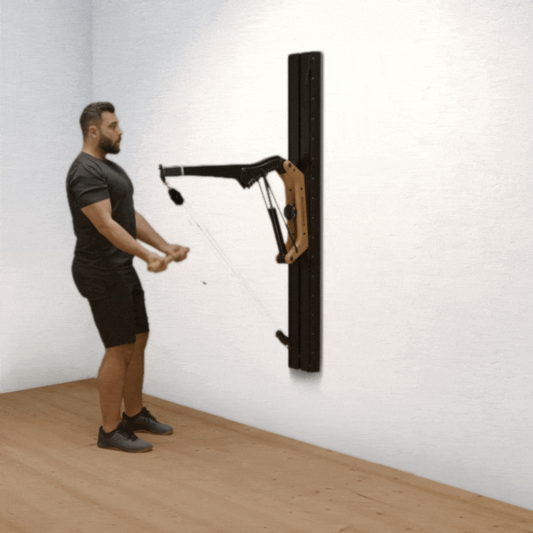 104 Bizepscurls mit Griffstange und Seilzug