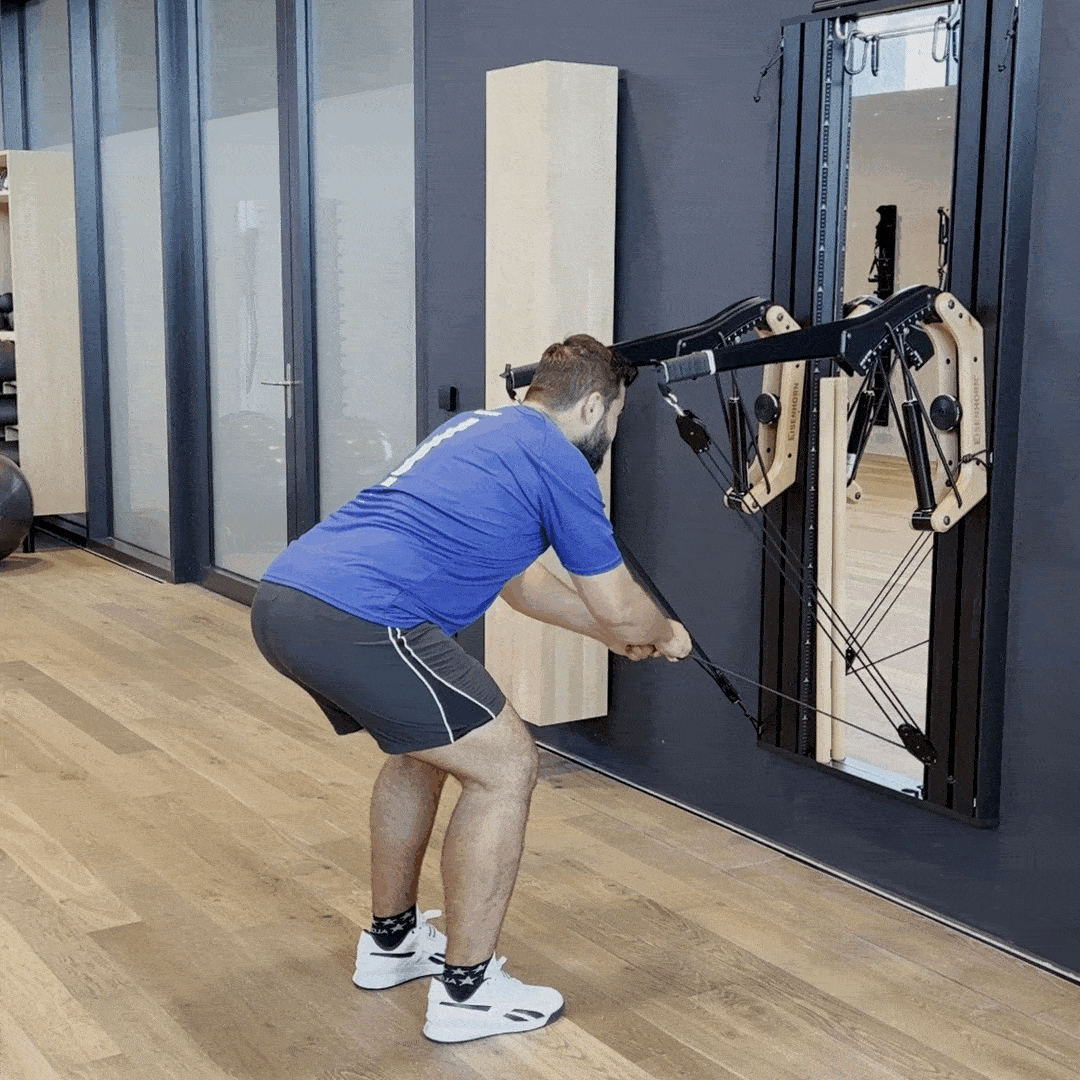 224 Reverse flys vorgebeugt mit Seilzug